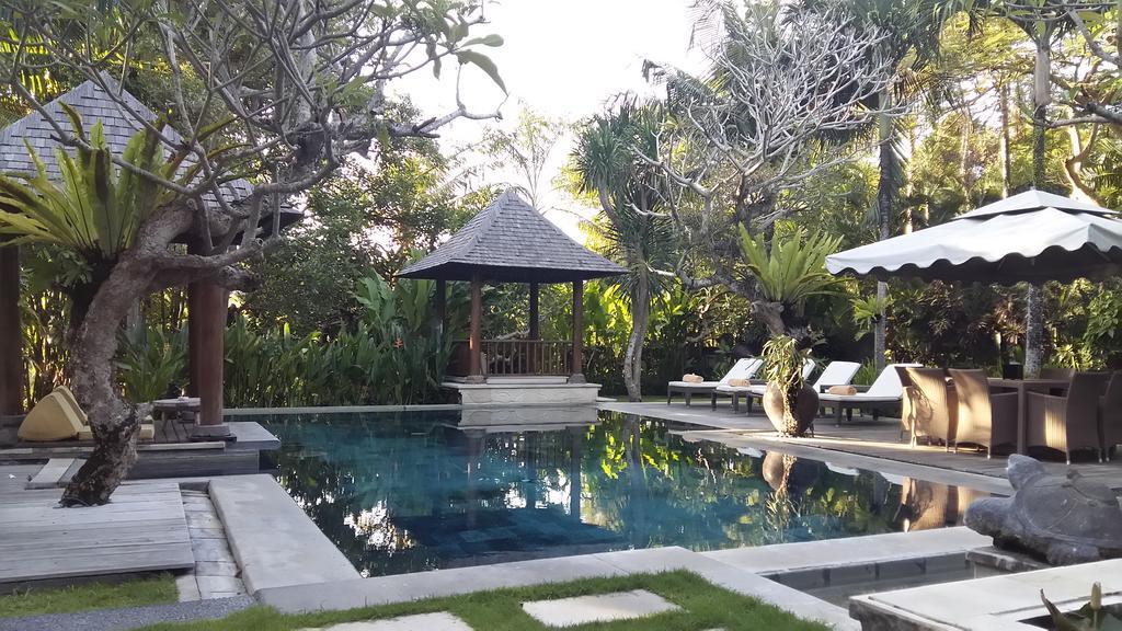 Villa Arwana Estate à Seminyak Extérieur photo