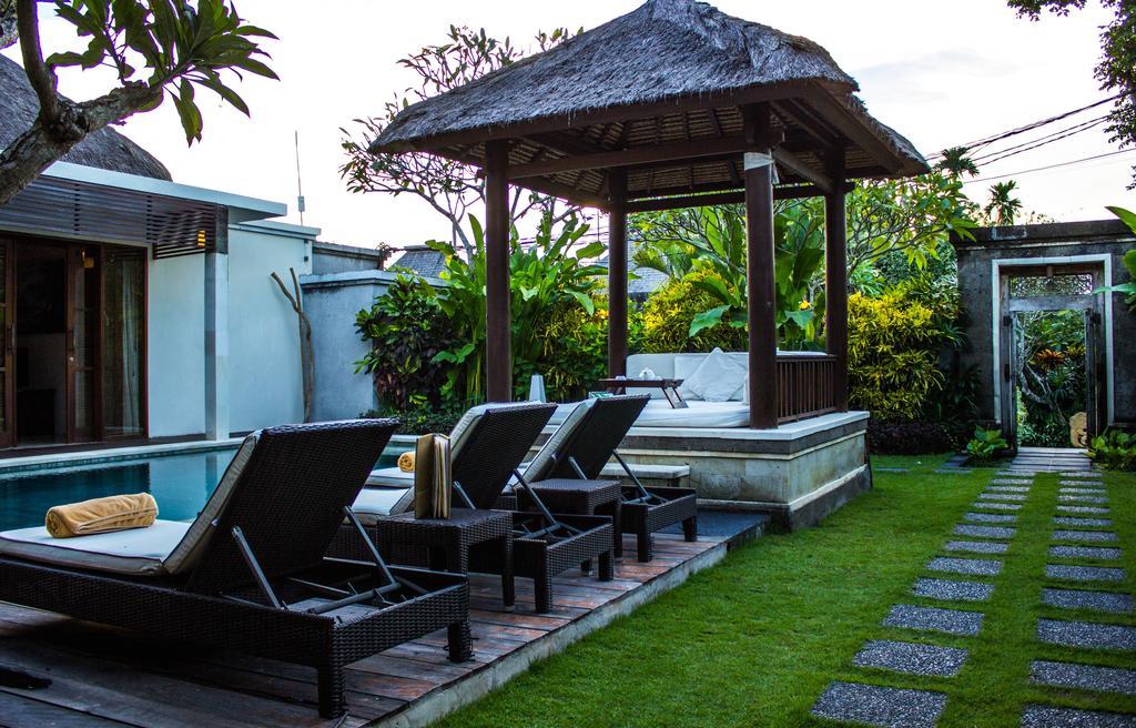 Villa Arwana Estate à Seminyak Extérieur photo