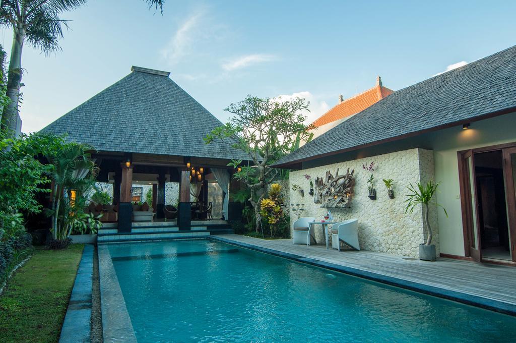 Villa Arwana Estate à Seminyak Extérieur photo