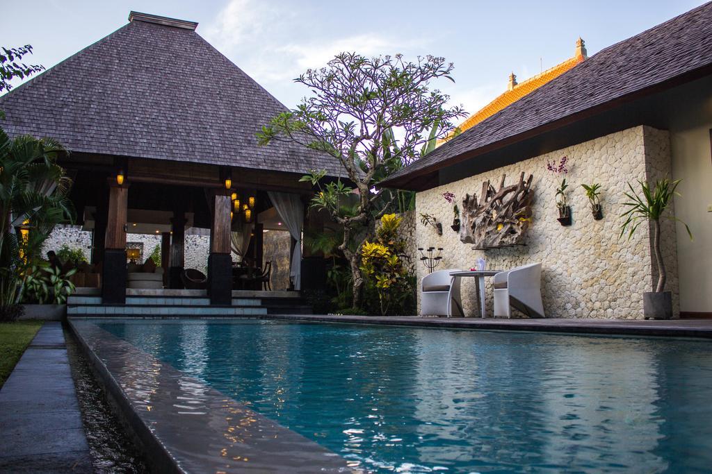 Villa Arwana Estate à Seminyak Extérieur photo