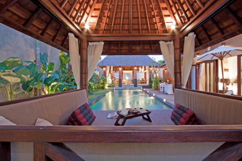 Villa Arwana Estate à Seminyak Extérieur photo