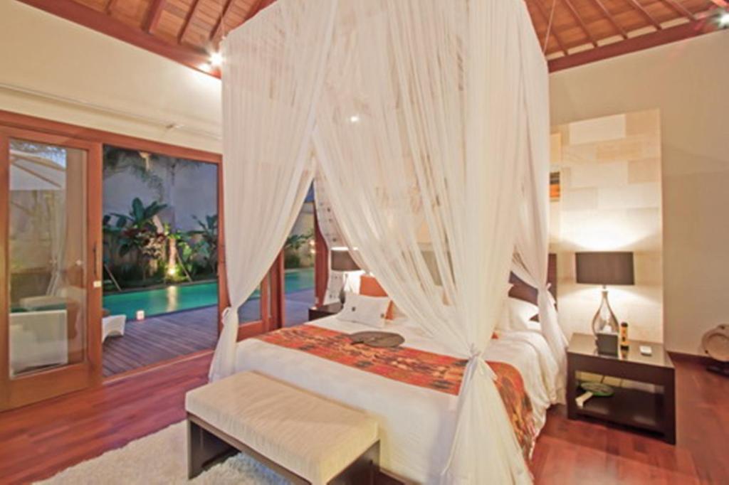 Villa Arwana Estate à Seminyak Extérieur photo