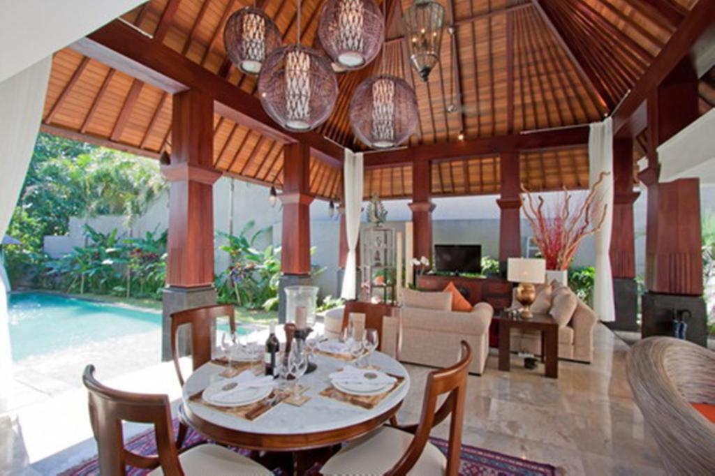 Villa Arwana Estate à Seminyak Extérieur photo
